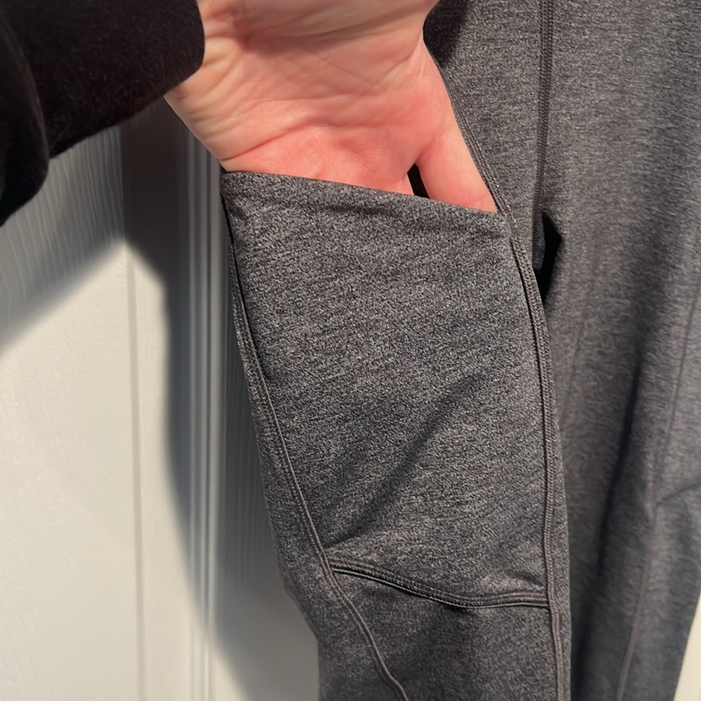 Lululemon Speed Up Crop 21” - Picture 5 of 9